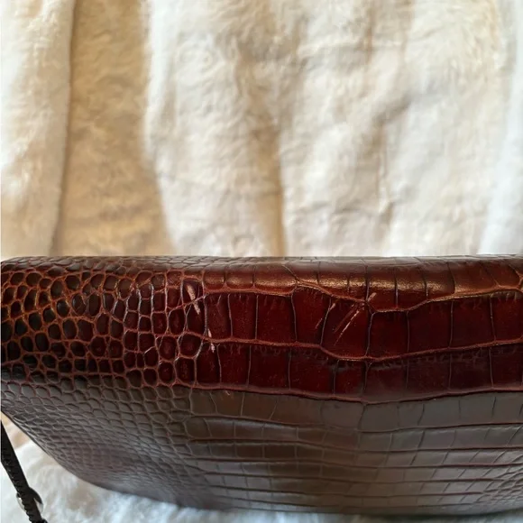 Brown Crocodile Embossed Leather Shoulder Bag - Picture 9 of 12